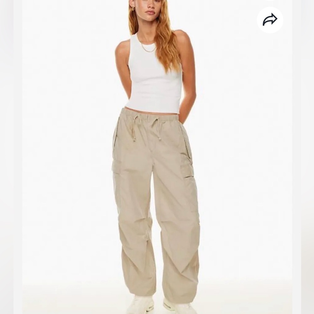 Aritzia TNA Squad Pocket Cargo Pants in Beige